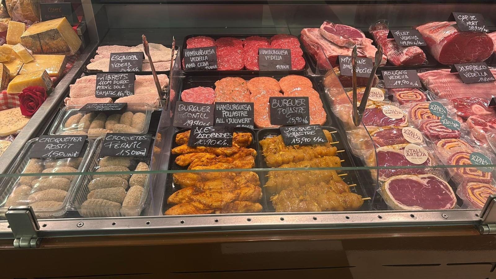 Hamburgueses i elaborats de la casa a la vitrina