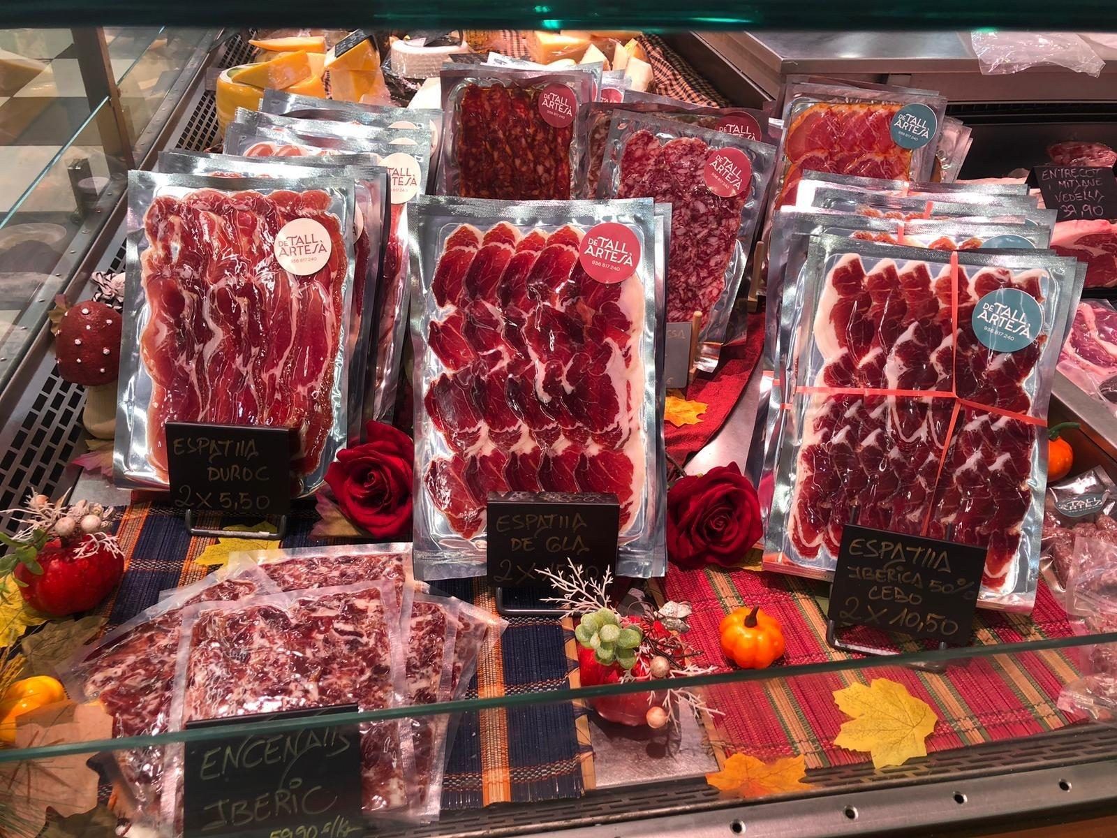 Pernil ibèric tallat i envasat amb la marca De Tall Artesà