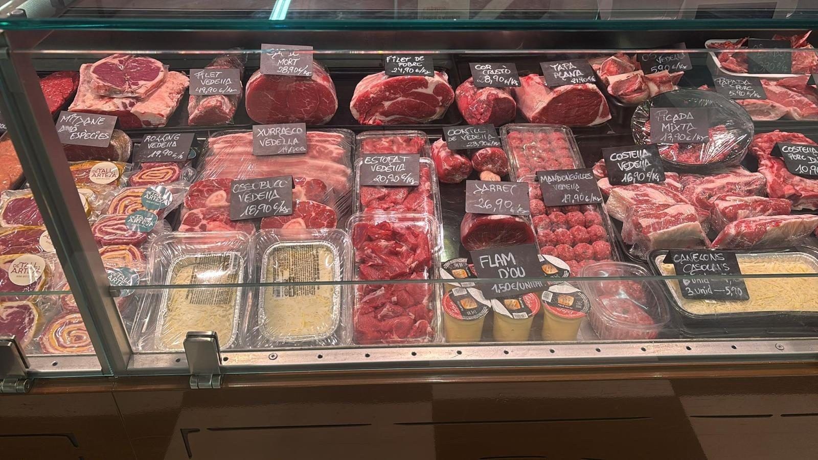 Vitrina de vedella amb filet, entrecot i bistecs